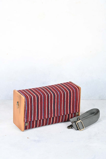 Simple and Straight Forward Detachable Clutch Box Bag