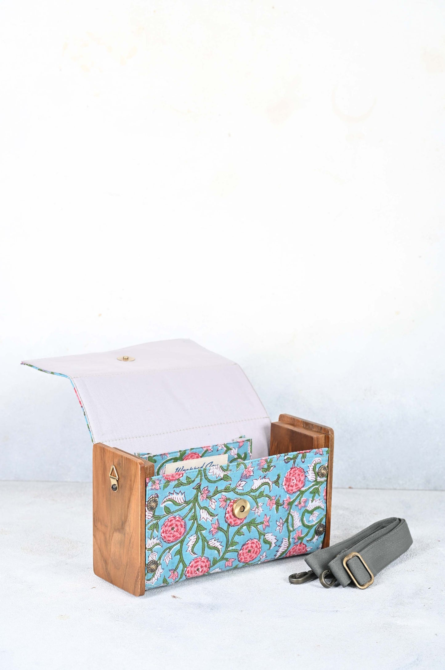 Songs of Blooming Spring Detachable Clutch Box Bag